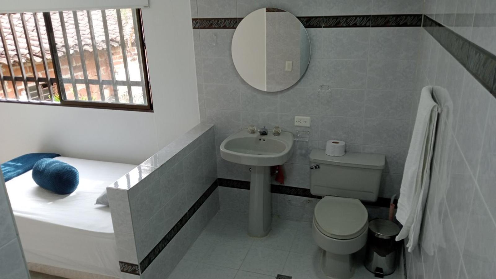 Casa Hotel Botero Medellin Luaran gambar